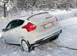 В Грибановском районе инспекторы ГИБДД спасли замерзающую автомобилистку