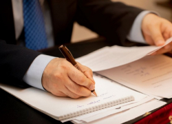 При каких погодных условиях можно не выходить на работу, рассказали жителям Воронежской области