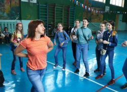 Школьников Борисоглебска провели по "Лабиринту профессий"