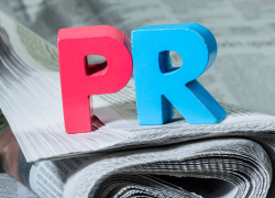  Творческие и технологичные, с праздником вас! С днем PR-специалиста!