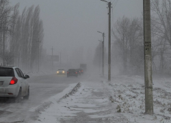 Жителей Воронежской области предупредили о сильном снеге и гололеде
