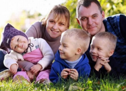 Многодетным семьям государство поможет погасить часть ипотеки