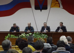 Директоров Борисоглебских учебных заведений призвали не терять бдительность