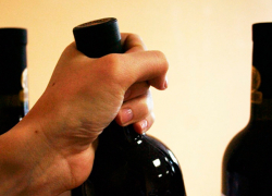 Любитель выпить "обчистил" алкогольный отдел в магазине Борисоглебска