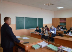 Терновские чиновники написали «Диктант Победы»