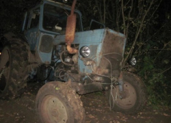 В селе под Борисоглебском охранник угнал трактор, чтобы съездить домой