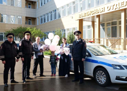   В Воронежской области сотрудники ГИБДД помогли появиться на свет девочкам-близняшкам