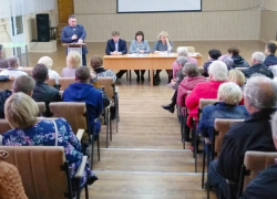 В Борисоглебске Андрей Пищугин встретился с жителями Аэродромной