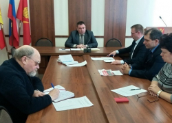 Глава администрации Борисоглебского округа прокомментировал распространение листовок и поджог машины депутата