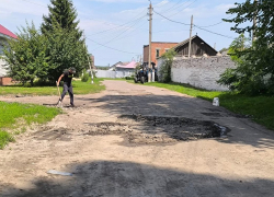 На улице с отсутствующим асфальтом решили сделать «ямочный ремонт» в Борисоглебске