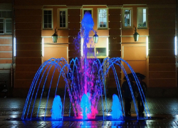 В Борисоглебске фонтан на Театральной площади уходит на зимние каникулы