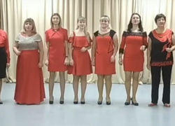 Песней поблагодарили фермера за поддержку жители борисоглебского села Миролюбие