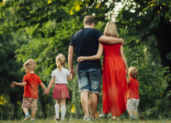 Госдума запретила устанавливать испытательный срок для матерей с детьми до 3 лет