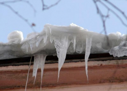 Еще трое жителей Воронежской области пострадали из-за ледяных глыб