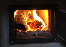 Из-за резкого похолодания сотрудники МЧС региона прогнозируют повышение количества пожаров в жилом секторе