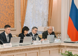 Михаил Брагин рассказал губернатору о взаимодействии властей Терновского района с жителями