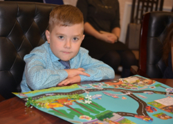 Юный художник из Грибановки стал победителем областного конкурса плакатов «Наша служба и опасна, и трудна»