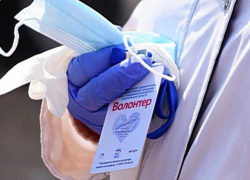 Волонтер «Единой России» устроила распродажу продуктовых наборов для малоимущих в Воронеже