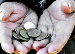 Бедных в России стало на 200 тыс. человек меньше