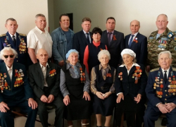 Андрей Пищугин поздравил борисоглебских ветеранов