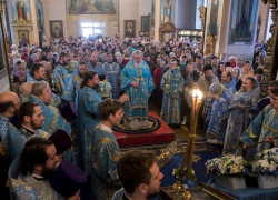 Митрополит Воронежский и Лискинский Сергий совершил Божественную литургию в главном храме Борисоглебской епархии