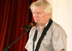 На творческом вечере Народного артиста РФ Ю. Назарова в Борисоглебске был аншлаг