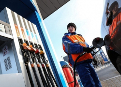 Цены на топливо в Воронежской области снова бьют рекорды