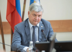 Губернатор рассказал, что мешает снять самоизоляцию в Воронежской области