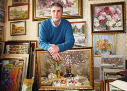 «Никто так не рисует сирень, как он…»: в Борисоглебске открылась выставка живописца Анатолия Пономарева