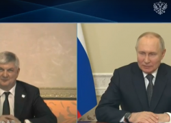 В.Путин: «Как дела у вас, Александр Викторович?»