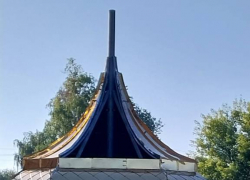 В селе Пыховка Новохоперского района изготовили купол с крестами для Троицкого храма