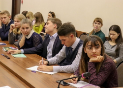 Молодые дублеры приступили к стажировке в Борисоглебской администрации 