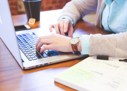 Список сайтов, работающих при отключении мобильного интернета, расширили в России