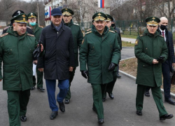 Министр обороны обсудил с губернатором  Воронежской области благоустройство военных городков 