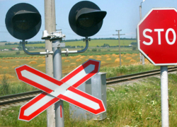 Вниманию борисоглебцев: 23 июня движение автотранспорта через железнодорожный  переезд будет временно закрыто