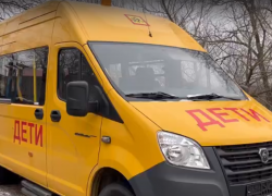 Сельская школа Терновского района получила новый микроавтобус