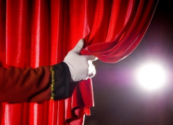 Закрытие театрального сезона в Борисоглебске: рассказы Чехова и сновидения