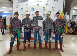 «Красавчики»  из Борисоглебска удивили Воронеж своими ложками