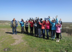 Школьники убрали от мусора территорию Хоперского заповедника