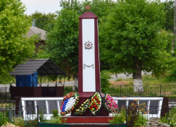 В Терновском районе общественники благоустроили парк за 1 млн. рублей