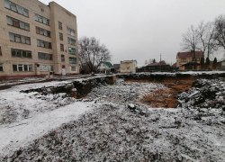 На территории Борисоглебской райбольницы идет строительство