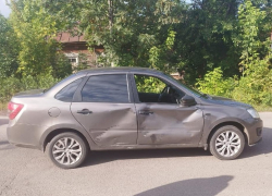 Несовершеннолетний мотоциклист протаранил легковушку в Борисоглебске