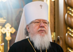 Книги о настоящих героях  порекомендовал  подрастающему поколению Воронежской области митрополит Сергий