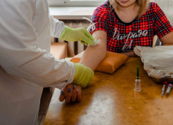 Вакцину от коронавируса привезли в Воронежскую область