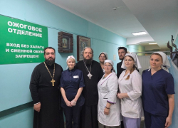 Владыка Сергий с представителями Борисоглебской епархии посетили госпитали Донецка