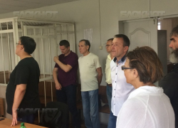 Суд оправдал Житинева и приговорил Безменского к 4,5 годам лишения свободы за мошенничество