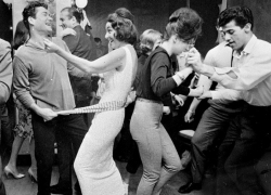 Борисоглебцев приглашают на ретро-вечеринку