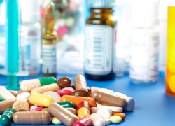 ДоДУМАлись. Госдума хочет ограничить ввоз американских лекарств в Россию