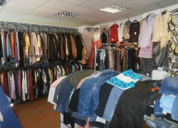 Прокуратура Борисоглебска изъяла одежду сомнительного качества в трех магазинах города