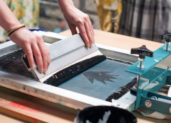 Методы нанесения логотипа на фирменные пакеты